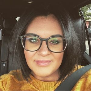 Meet your Posher, Leann